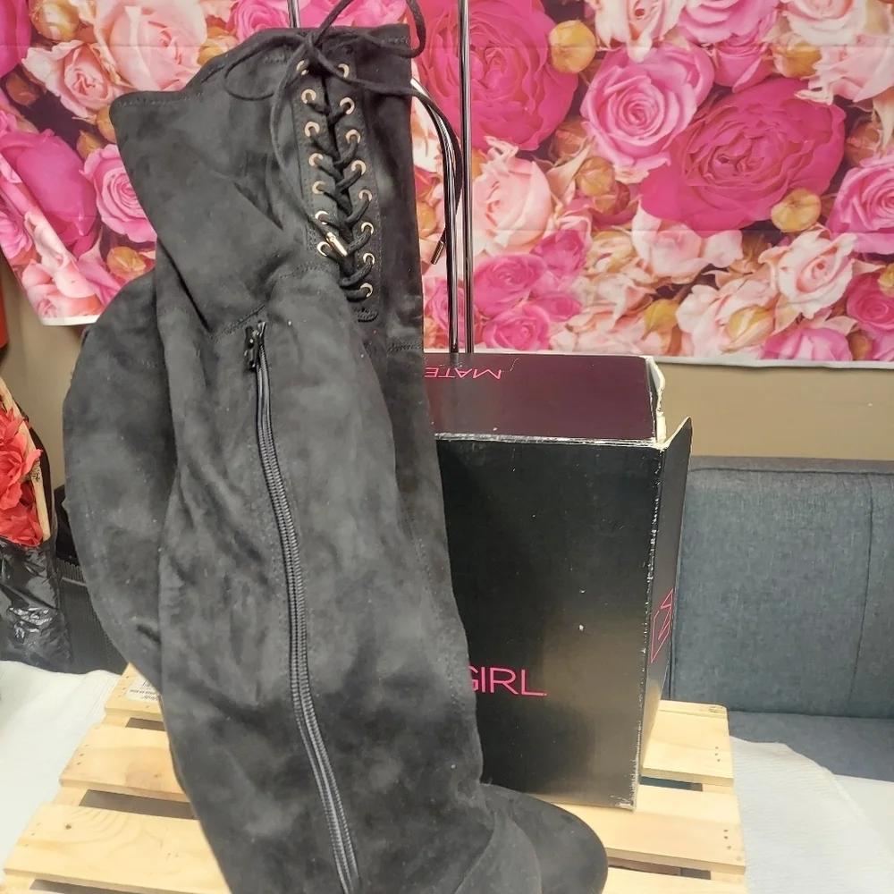 Material Girl NWT MPriyanka Black Size 10 Over The Knee Boots NEW IN BOX.